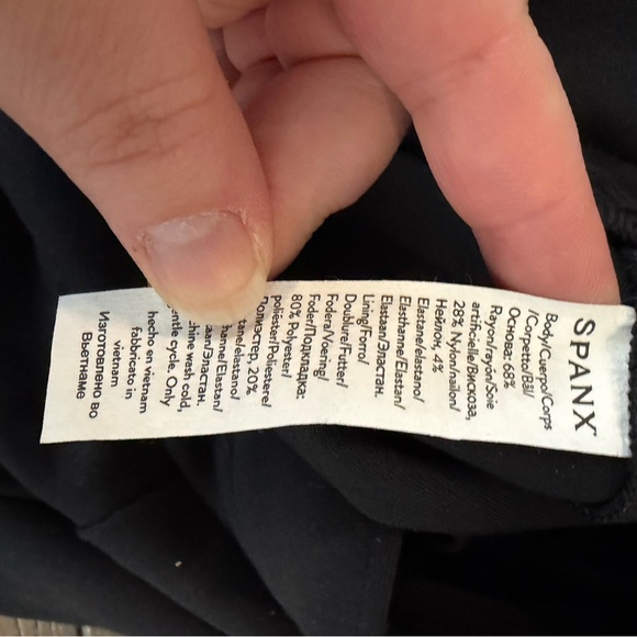 NWT SPANXsupersmooth™ PerfectFit
Ponte Wide Leg Pant in Black XL Petite - Picture 8 of 9